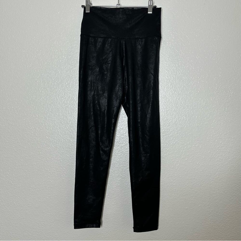Aerie Offline the Hugger High Waisted Crackle Leggings Black Medium